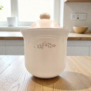 Pfaltzgraff Heirloom 2.5 Qt Canister #507 w/ Lid USA Stoneware Vintage Floral